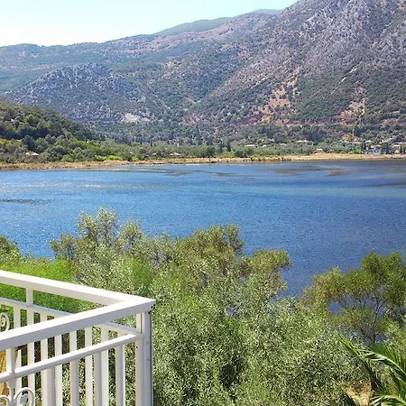 Apartman Theodora Jéni